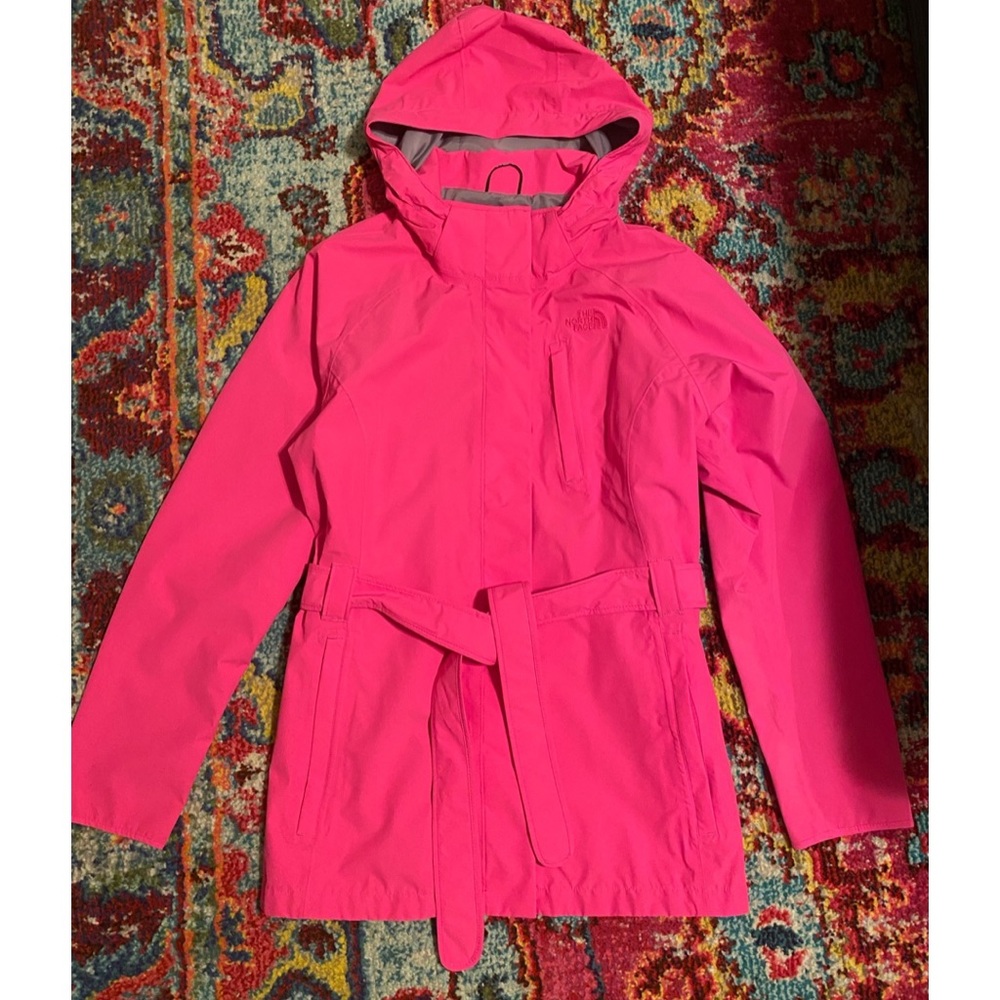 NWOT The North Face Rain Coat